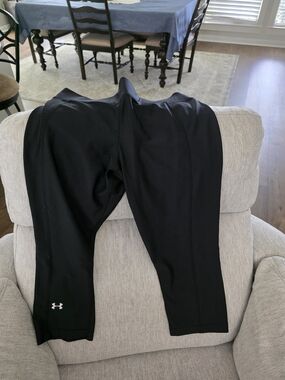 Under Armour Black Women's Compression Leggings